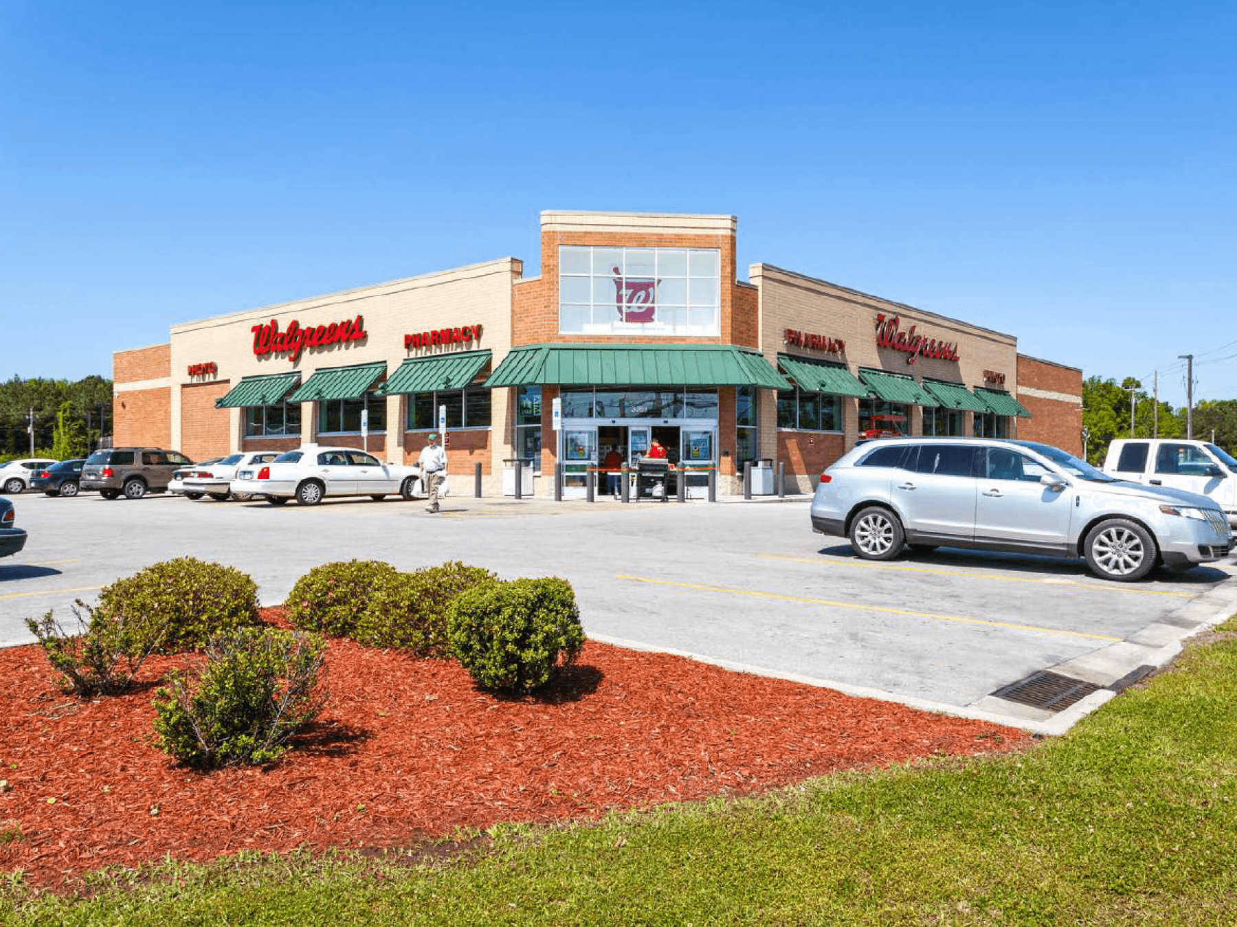 Walgreens Plaza