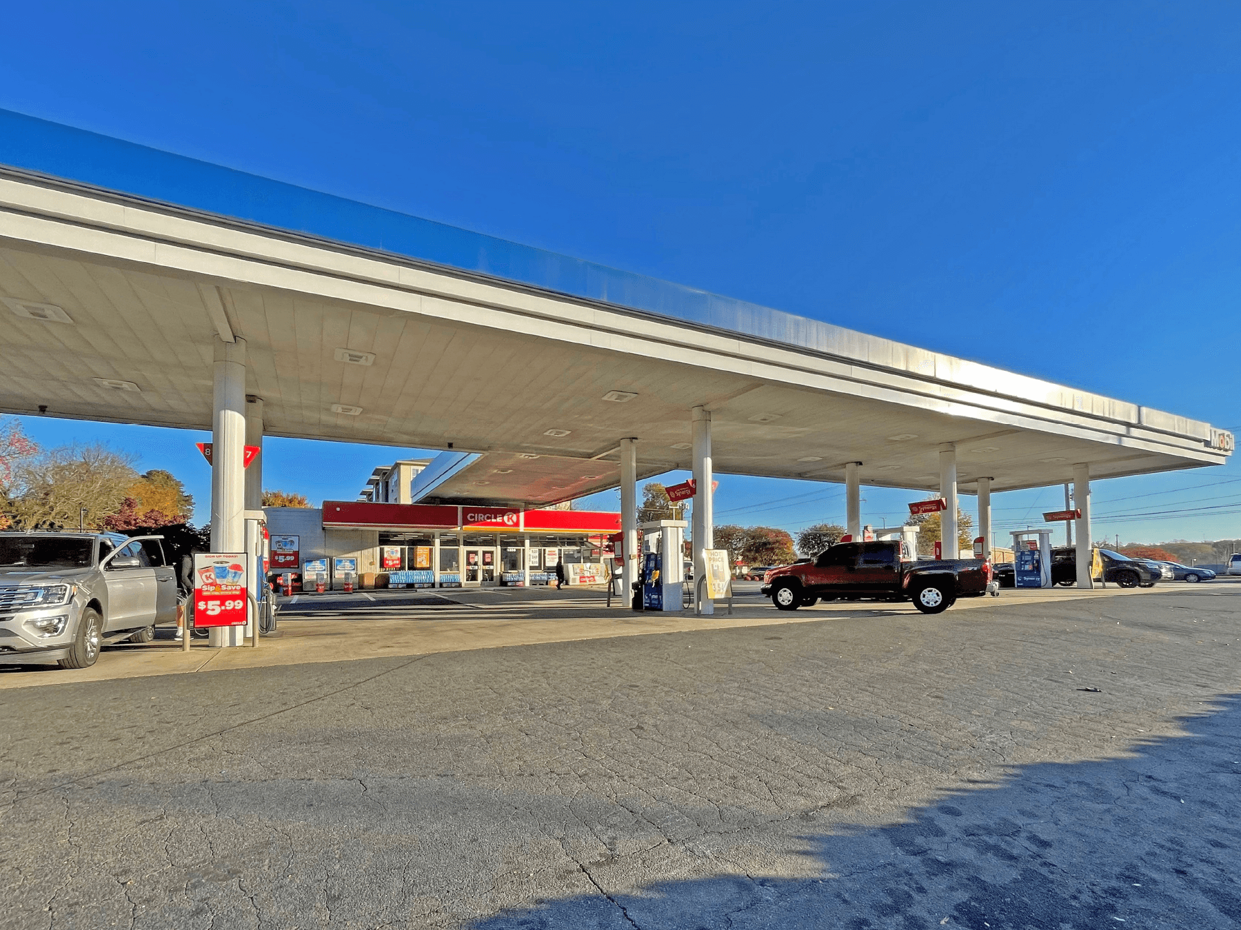 Rare Park Rd Signalized Corner – Free Standing Retail Building/Parcel Available