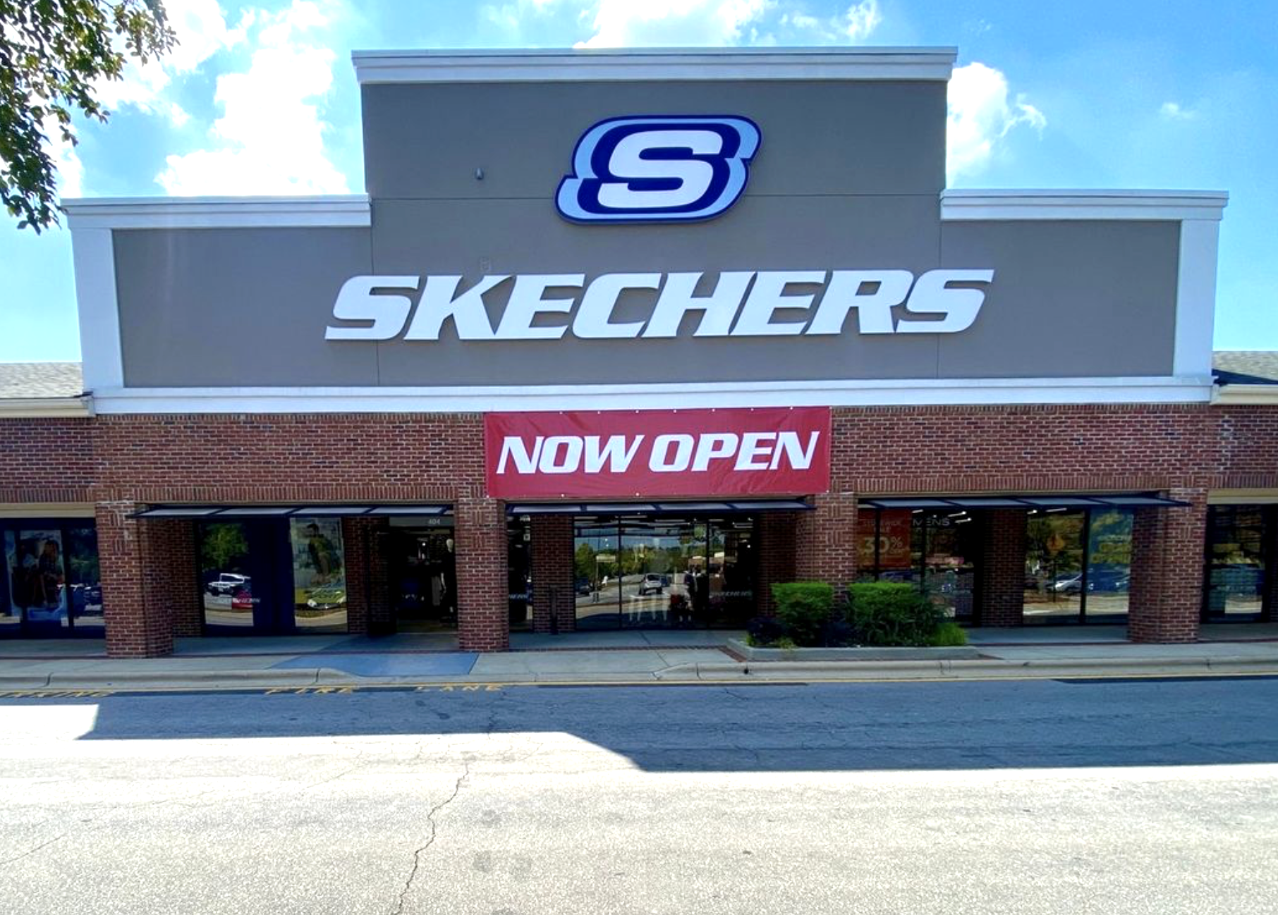 Skechers Now Open in Cary, NC – Crossroads Plaza
